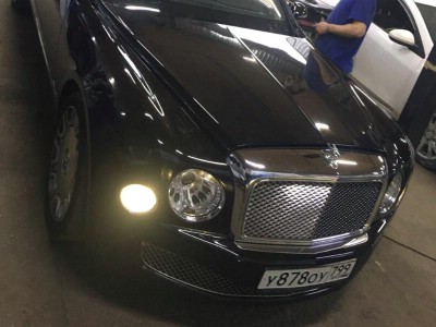Установка лобового стекла Bentley Mulsanne 4D Sedan 2010-