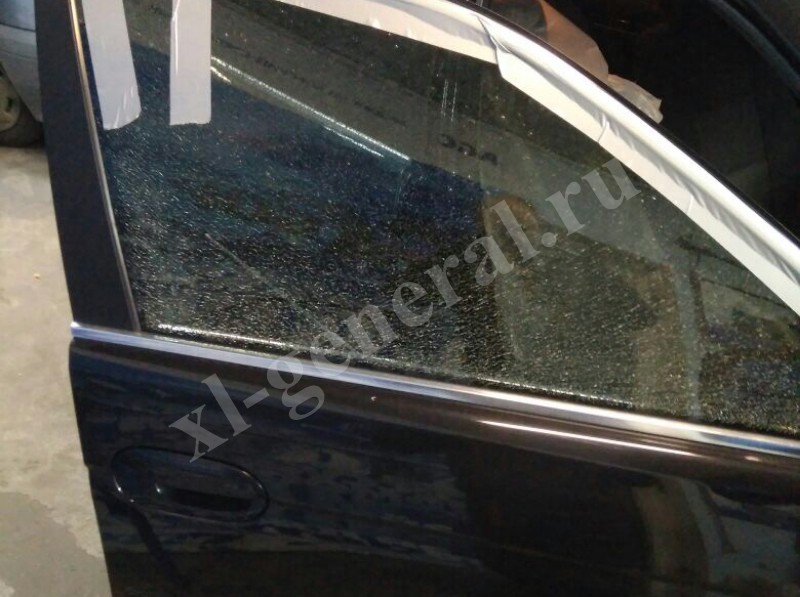 Боковое стекло BMW E39 -