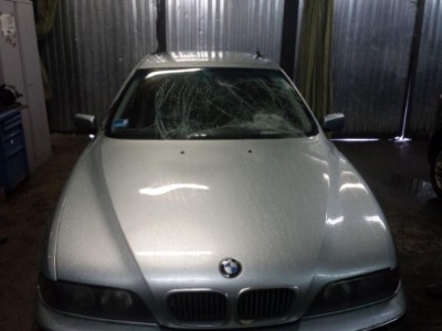 Установка лобового стекла BMW E39 1995-2003