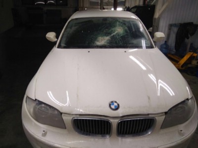 Установка лобового стекла BMW E87 2010-