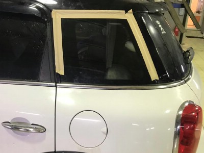 Установка кузовного стекла BMW Mini Countryman 2010-2017
