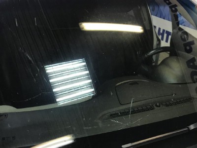 Установка лобового стекла Chevrolet Cruze 5D HB, 4D SED 2009-2015