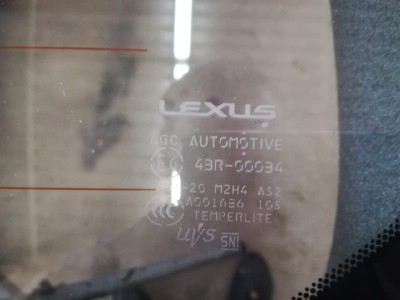 Установка кузовного стекла Lexus LX 570 -