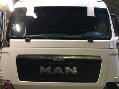 Установка лобового стекла Man TGA Standard Cab Wide Body -