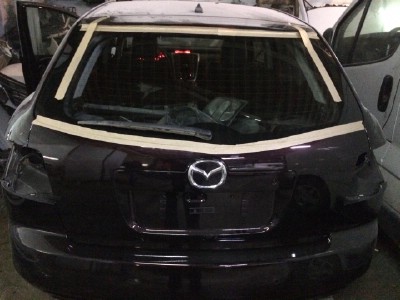 Установка лобового стекла Mazda CX-7 -