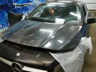 Установка лобового стекла Mercedes W205 (C-CLASS) 2014-