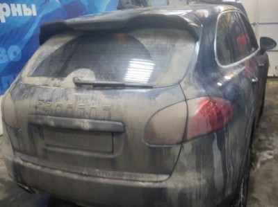 Установка лобового стекла Porsche Cayenne 5D 2013-