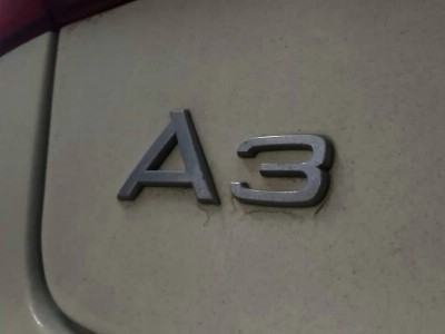 Установка лобового стекла Audi A3 2013-2016