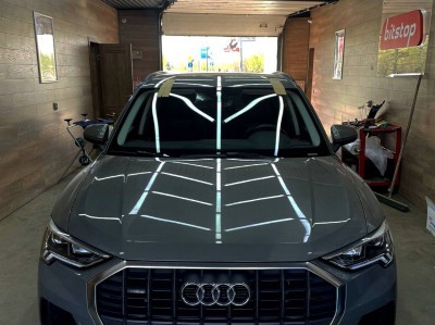Установка лобового стекла Audi Q3 2018-