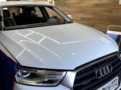 Установка лобового стекла Audi Q5