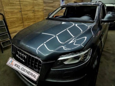 Установка лобового стекла Audi Q7 2006-2015