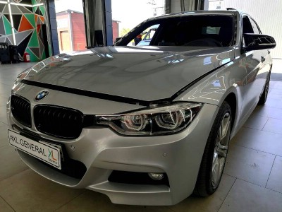 Установка лобового стекла BMW F30 2011-2019