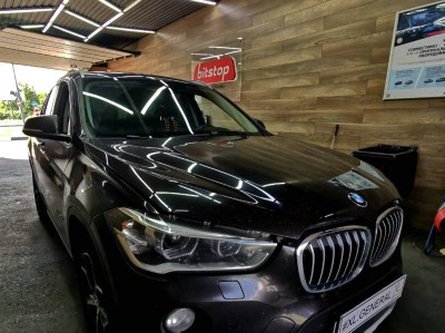 Установка лобового стекла BMW X1 F48 2015-