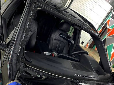 Установка лобового стекла BMW X5 G05 -
