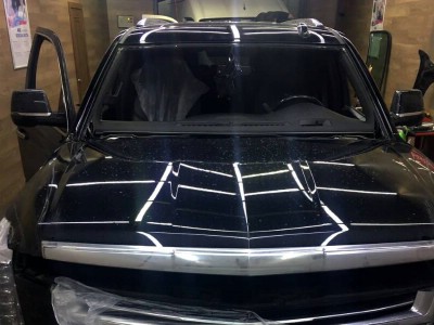 Установка лобового стекла Cadillac Escalade 2015-2021