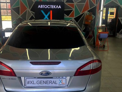 Установка лобового стекла Ford Mondeo IV 2010-2014