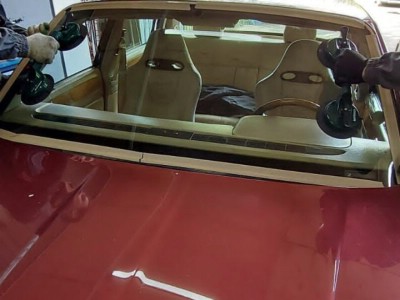Установка лобового стекла Jaguar XJ Series 2015-