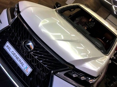 Установка лобового стекла Lexus LX570 -