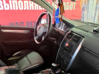 Установка лобового стекла Mercedes-Benz B-Class W245 2005-2011