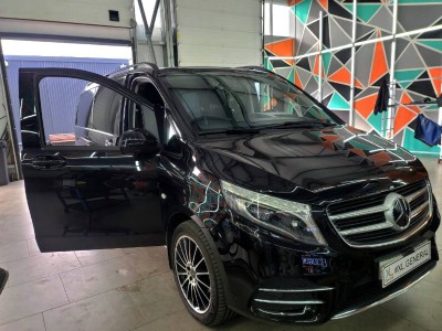 Установка лобового стекла Mercedes-Benz Vito W447 -