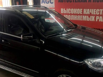 Установка лобового стекла Mercedes ML 2011-2015