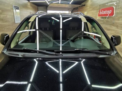 Установка лобового стекла Toyota Land Cruiser 200