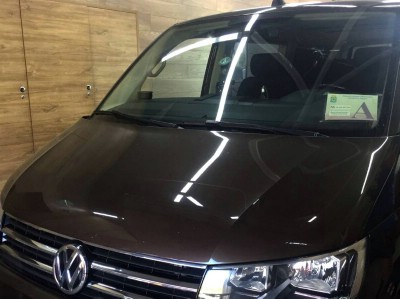 Установка лобового стекла Volkswagen Transporter T6 -