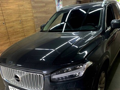 Установка лобового стекла Volvo XC90 2015-