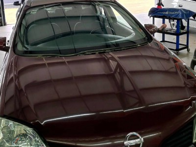 Установка лобового стекла Nissan Primera P12 2001-2008