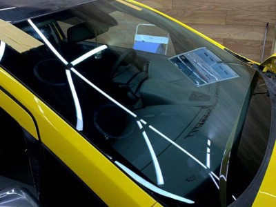 Установка лобового стекла Opel Corsa D -