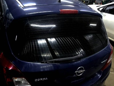 Установка лобового стекла Opel Corsa D 2007-