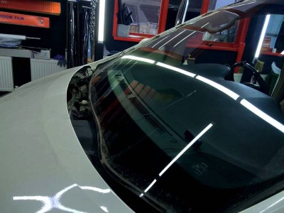 Установка лобового стекла Toyota Alphard 2014-