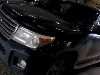 Установка лобового стекла Toyota Land Cruiser 200 I 2012-2015