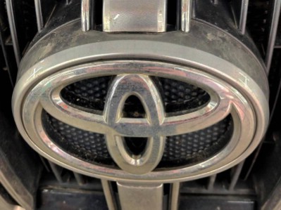 Установка лобового стекла Toyota LC Prado 150 2009-2023