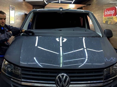 Установка лобового стекла Volkswagen Transporter T6 -