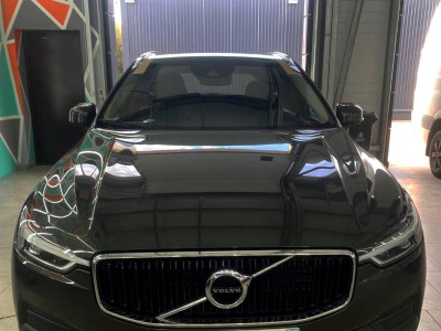 Установка лобового стекла Volvo XC60 2018-