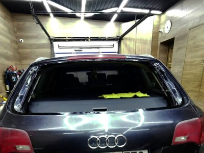 Установка заднего стекла Audi A6 -