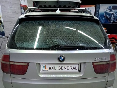 Установка лобового стекла BMW X5 e70 2008-2013