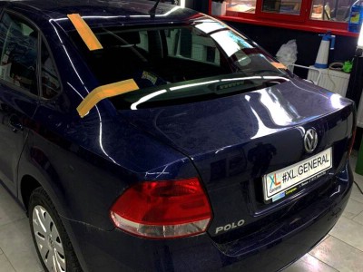 Установка заднего стекла Volkswagen Polo Sedan 2010-2015