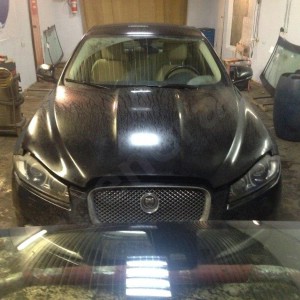 Установка лобового стекла Jaguar XF 2008-