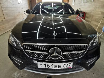 Установка лобового стекла Mercedes E-Class W213 4D Sed -