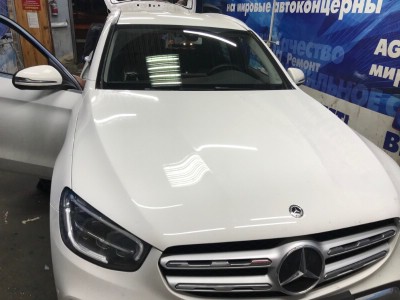 Установка заднего стекла Mercedes GLC Ranger 5D 2015-