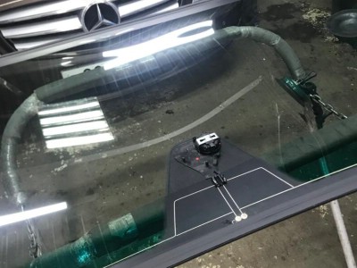 Установка лобового стекла Mercedes V CL (W639) 2003-2012