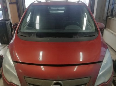Установка лобового стекла Opel Meriva B 2010-