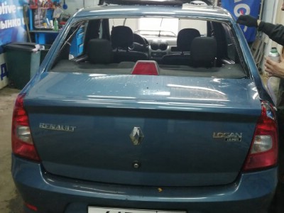 Установка лобового и заднего стекла Renault Logan -