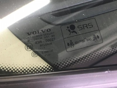 Установка лобового стекла Volvo XC60 2011-