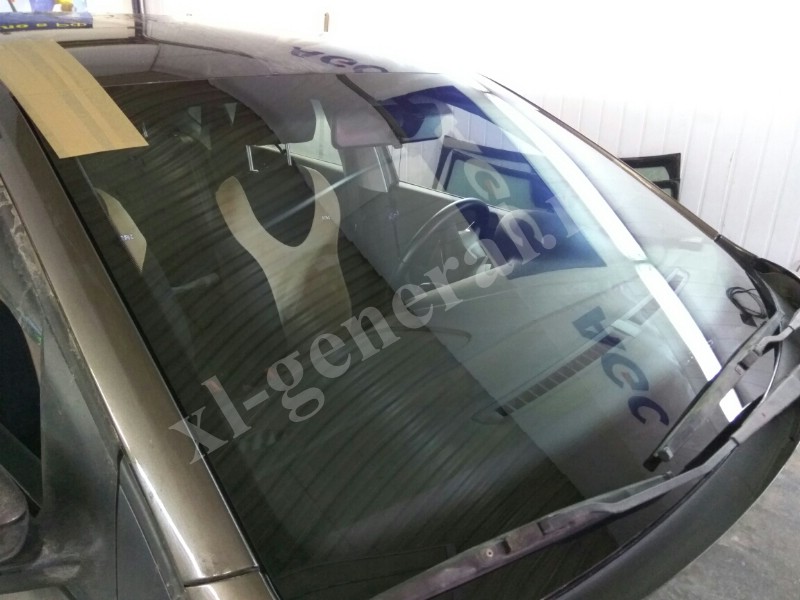 Лобовое стекло Lifan Solano sedan XYG