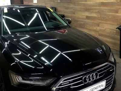 Установка лобового стекла Audi A6 -