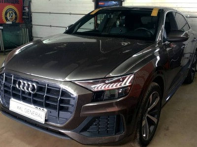 Установка лобового стекла Audi Q8 2018-