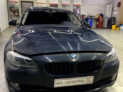 Установка лобового стекла BMW 5 F10 -